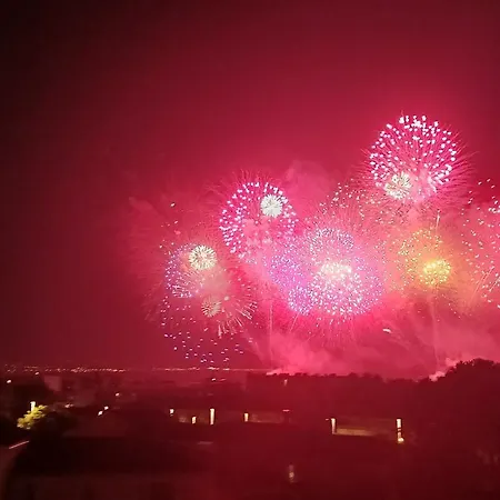 Award Winning With Pool And Sea Views *