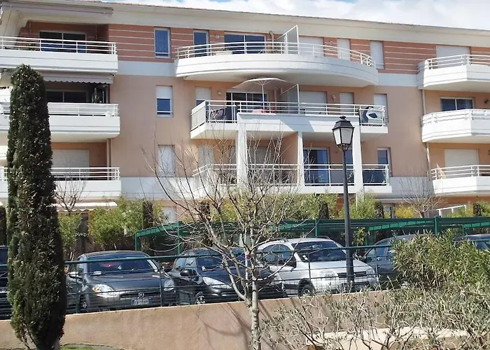 Award Winning With Pool And Sea Views *