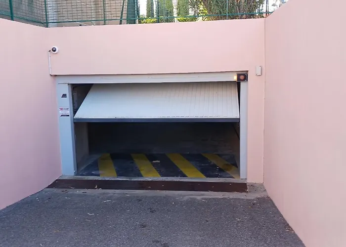 Award Winning With Pool And Sea Views